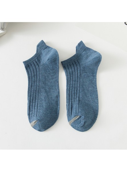 Men Simple Solid Color Shallow Mouth Invisible Boat Socks